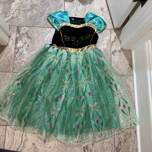 Like New Kids Green and Black Princess Costume